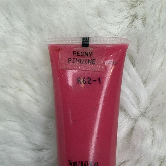Jones Road Other - 💋NWOB💋 JONES ROAD Cool Gloss in Peony -Discontinued